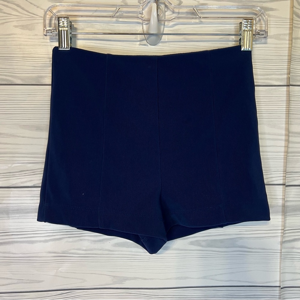 Size small  Forever 21 shorts